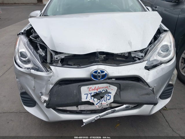 Toyota Prius C Two 2016 JTDKDTB37G1125944 Image 18