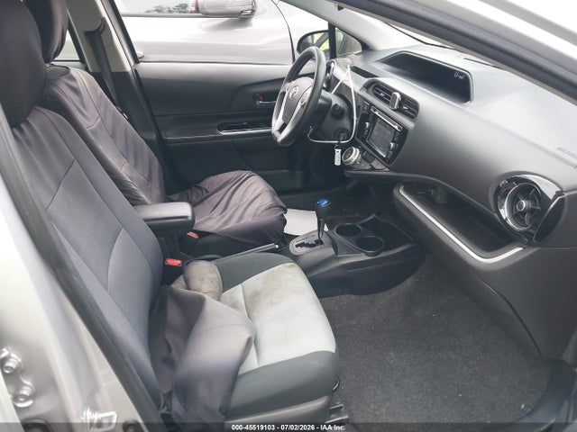 Toyota Prius C Two 2016 JTDKDTB37G1125944 Image 5