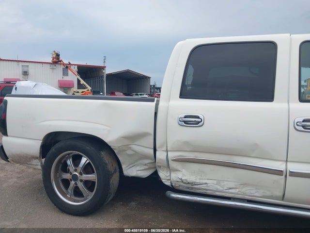 45519109 :رقم المزاد ، 2GTEC13T751305323 vin ، 2005 Gmc Sierra 1500 Sle مزاد بيع