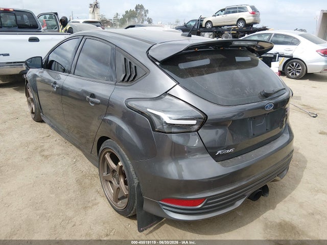 Ford FOCUS ST 2017 1FADP3L9XHL285203 Image 3