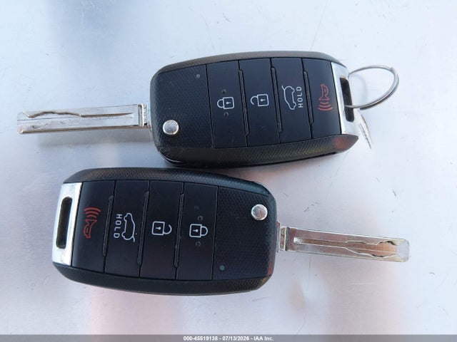 KIA Soul 2016 KNDJN2A24G7350993 Image 11