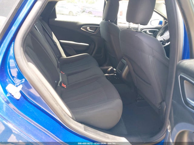 Chrysler 200 Limited 2015 1C3CCCAB9FN616253 Image 8