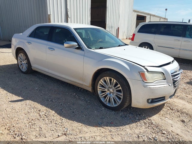 45519297 :رقم المزاد ، 2C3CA6CT4BH528338 vin ، 2011 Chrysler 300c مزاد بيع
