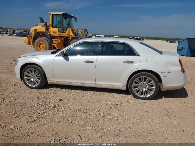Продажа на аукционе авто 2011 Chrysler 300c, vin: 2C3CA6CT4BH528338, номер лота: 45519297