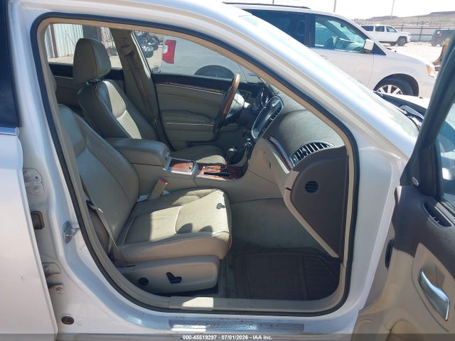 Продажа на аукционе авто 2011 Chrysler 300c, vin: 2C3CA6CT4BH528338, номер лота: 45519297