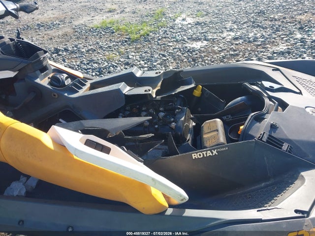 Bombardier Gti Se 130 2018 YDV85003D818 Image 6