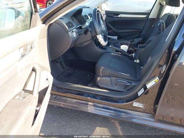 45519343 :رقم المزاد ، 1VWAP7A33CC070500 vin ، 2012 Volkswagen Passat 2.5l S مزاد بيع