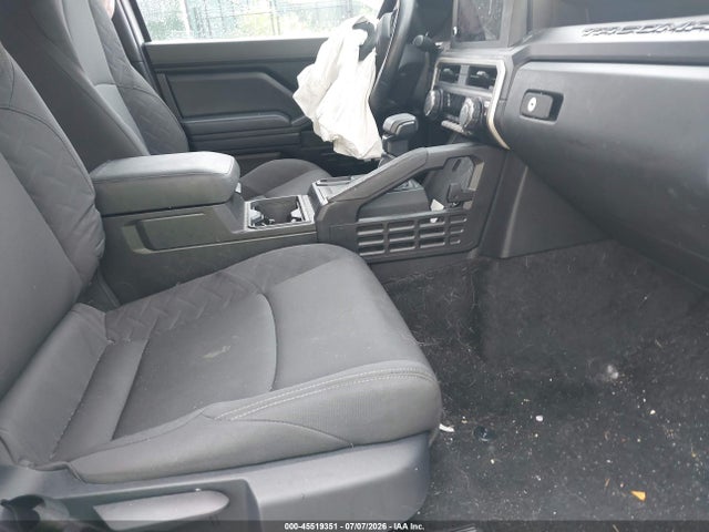 Auction sale of the 2025 Toyota Tacoma Sr, vin: 3TYJDAHN5ST024426, lot number: 45519351