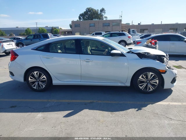 Продаж на аукціоні авто 2018 Honda Civic Ex-t, vin: JHMFC1F33JX030268, номер лоту: 45519358