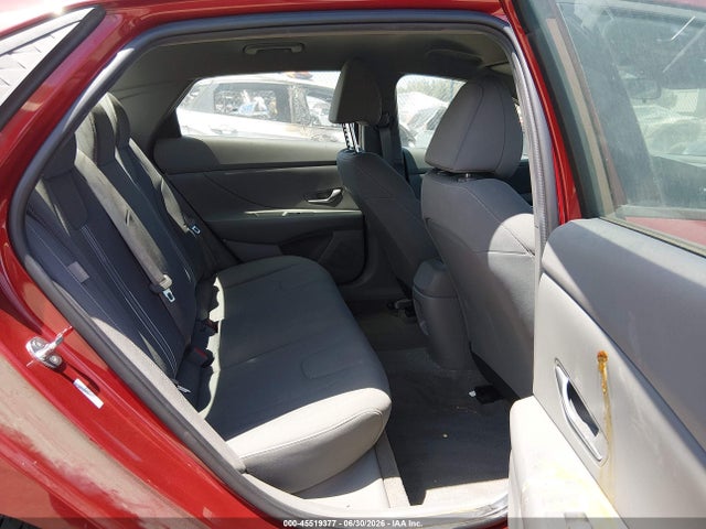 KMHLM4DG5RU711372 Hyundai ELANTRA SEL