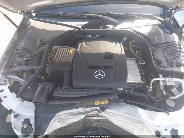 2018 Mercedes-benz C 300 4matic მანქანა იყიდება აუქციონზე, vin: 55SWF4KB6JU250911, აუქციონის ნომერი: 45519414