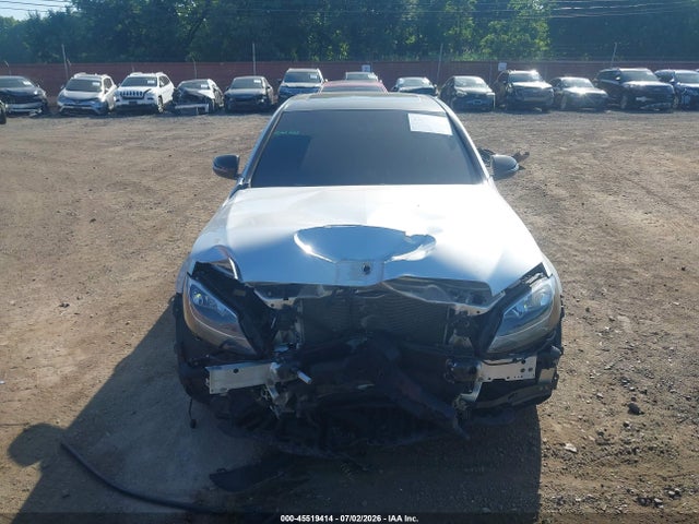 2018 Mercedes-benz C 300 4matic მანქანა იყიდება აუქციონზე, vin: 55SWF4KB6JU250911, აუქციონის ნომერი: 45519414