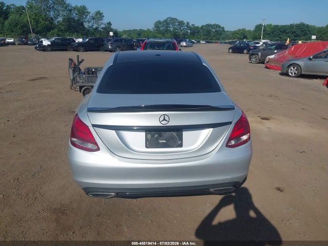 2018 Mercedes-benz C 300 4matic მანქანა იყიდება აუქციონზე, vin: 55SWF4KB6JU250911, აუქციონის ნომერი: 45519414