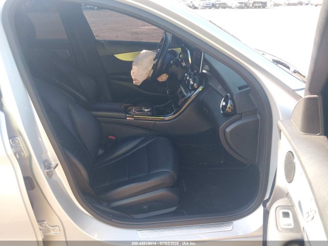 2018 Mercedes-benz C 300 4matic მანქანა იყიდება აუქციონზე, vin: 55SWF4KB6JU250911, აუქციონის ნომერი: 45519414