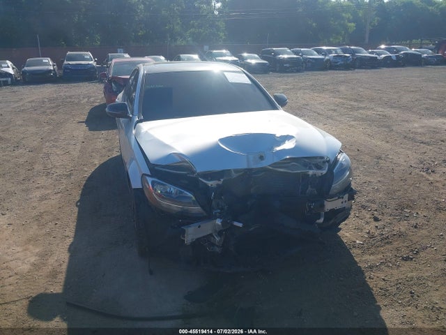 2018 Mercedes-benz C 300 4matic მანქანა იყიდება აუქციონზე, vin: 55SWF4KB6JU250911, აუქციონის ნომერი: 45519414