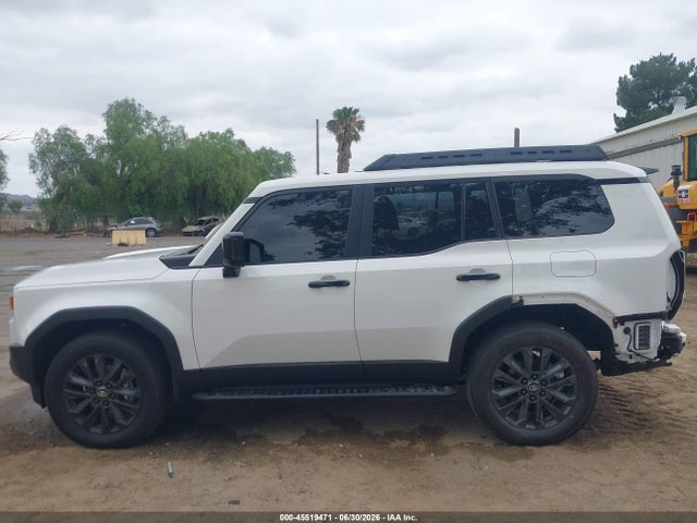 Toyota Land Cruiser 2026 JTEABFAJ2TK062402 Image 14