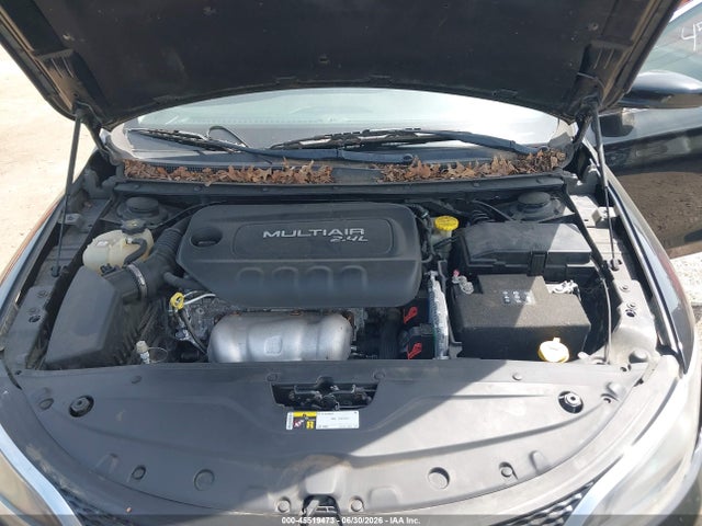 Auction sale of the 2015 Chrysler 200 Limited, vin: 1C3CCCAB5FN738009, lot number: 45519473
