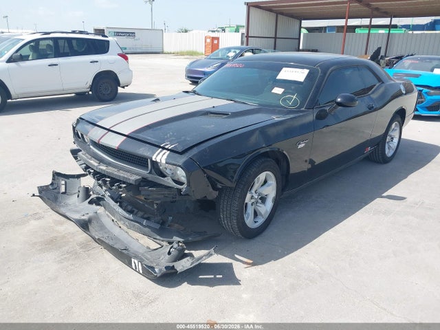 45519520 :رقم المزاد ، 2C3CDYAG3DH684351 vin ، 2013 Dodge Challenger Sxt مزاد بيع