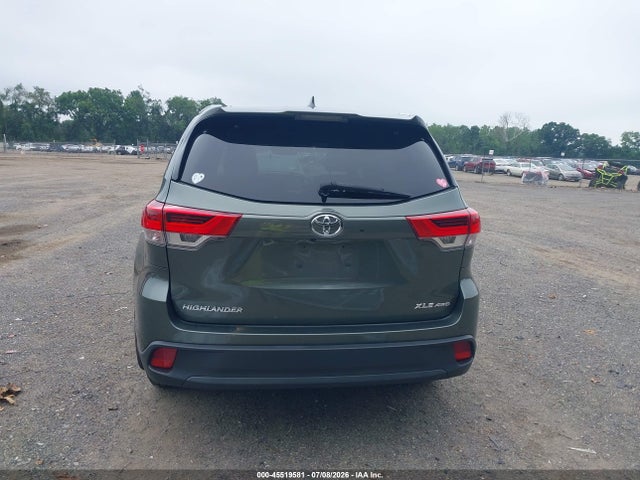 Toyota Highlander Xle 2018 5TDJZRFH0JS866596 Image 17