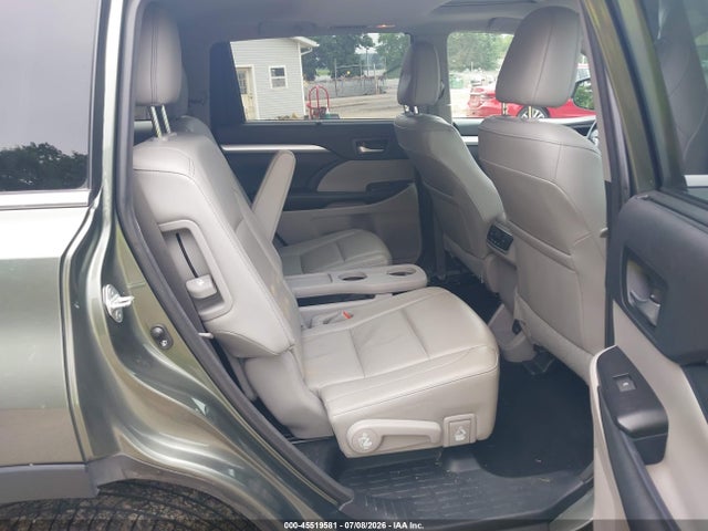 Toyota Highlander Xle 2018 5TDJZRFH0JS866596 Image 8