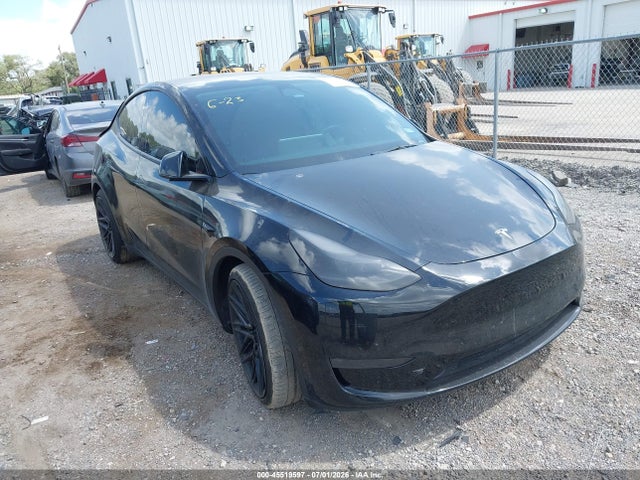 Tesla Model Y Performance Dual Motor All-wheel Drive 2023 7SAYGDEF0PF668575 main image