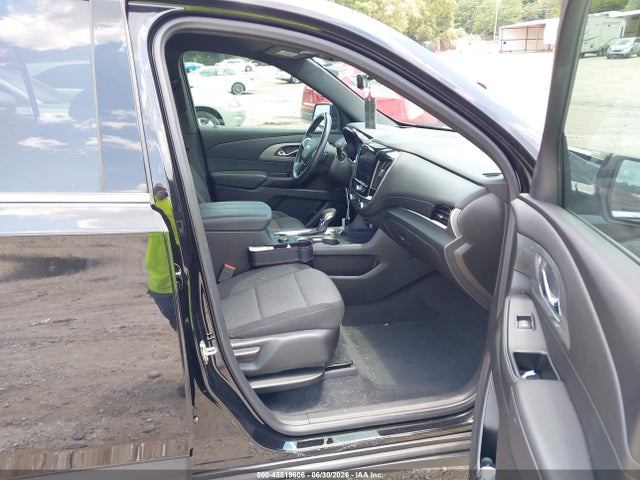 2022 Chevrolet Traverse Fwd Lt Cloth მანქანა იყიდება აუქციონზე, vin: 1GNERGKW7NJ195626, აუქციონის ნომერი: 45519606