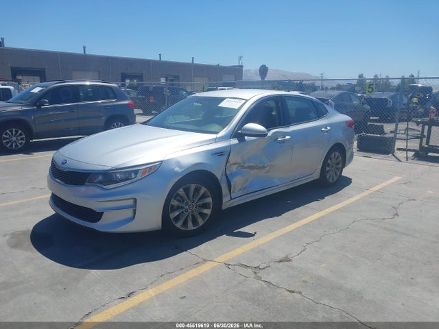 KIA Optima Lx 2017 5XXGT4L32HG129810 Image 2