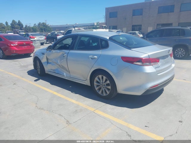 KIA Optima Lx 2017 5XXGT4L32HG129810 Image 3