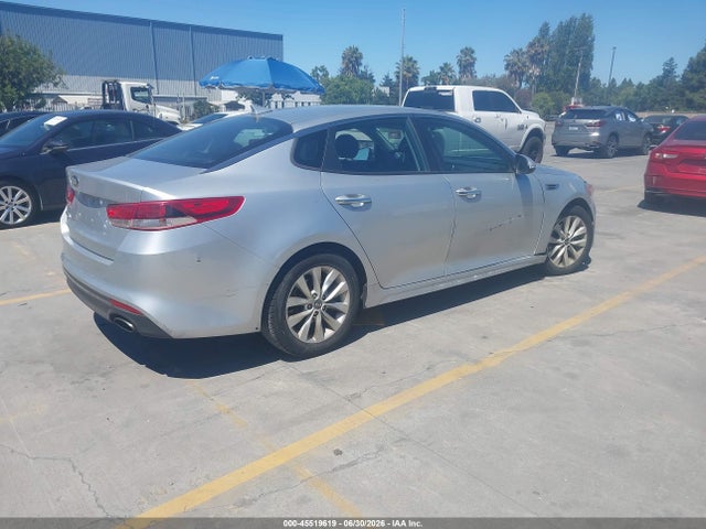 KIA Optima Lx 2017 5XXGT4L32HG129810 Image 4