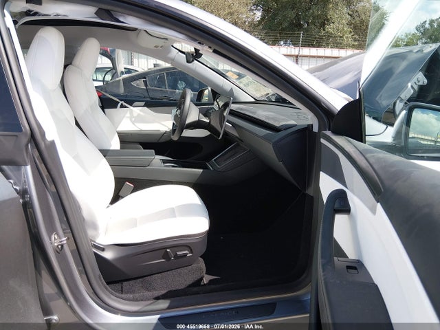 45519658 :رقم المزاد ، 7SAYGDEE4TA369119 vin ، 2026 Tesla Model Y All-wheel Drive/long Range Launch Series/premium All-wheel Drive مزاد بيع