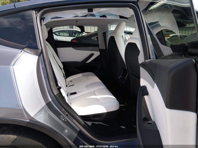 45519658 :رقم المزاد ، 7SAYGDEE4TA369119 vin ، 2026 Tesla Model Y All-wheel Drive/long Range Launch Series/premium All-wheel Drive مزاد بيع