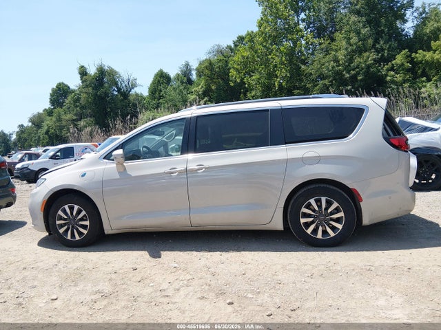 2021 Chrysler Pacifica Hybrid Touring L მანქანა იყიდება აუქციონზე, vin: 2C4RC1L78MR586973, აუქციონის ნომერი: 45519686