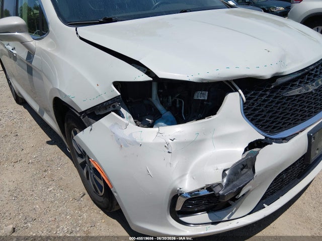 2021 Chrysler Pacifica Hybrid Touring L მანქანა იყიდება აუქციონზე, vin: 2C4RC1L78MR586973, აუქციონის ნომერი: 45519686