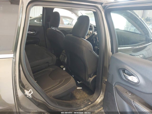 45519701 :رقم المزاد ، 1C4PJMCS1FW521623 vin ، 2015 Jeep Cherokee Latitude مزاد بيع