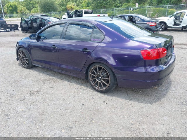 2013 Volkswagen Jetta 2.5l Se მანქანა იყიდება აუქციონზე, vin: 3VWDX7AJ4DM295861, აუქციონის ნომერი: 45519705