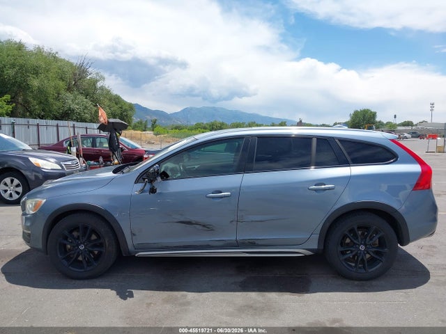 Продажа на аукционе авто 2018 Volvo V60 Cross Country T5, vin: YV440MWK2J2056378, номер лота: 45519721