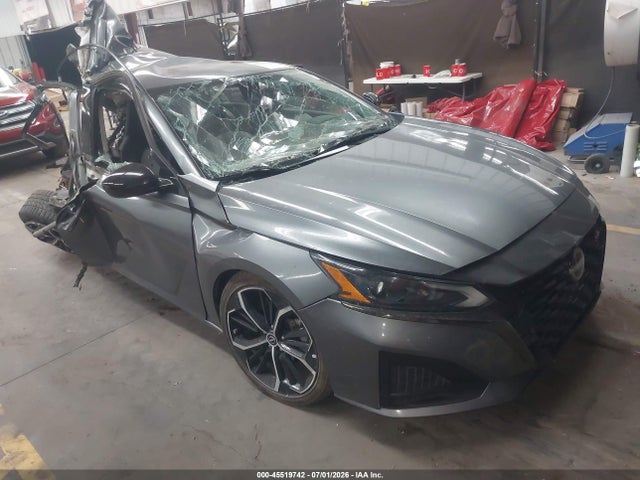45519742 :رقم المزاد ، 1N4BL4CV6PN349035 vin ، 2023 Nissan Altima Sr Fwd مزاد بيع