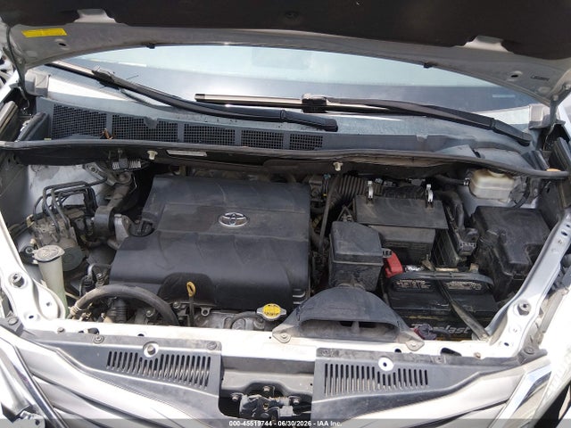 5TDYK3DC3ES516344 Toyota Sienna Xle V6 8 Passenger