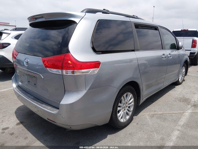 5TDYK3DC3ES516344 Toyota Sienna Xle V6 8 Passenger