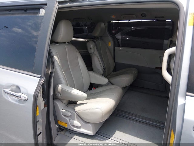 5TDYK3DC3ES516344 Toyota Sienna Xle V6 8 Passenger