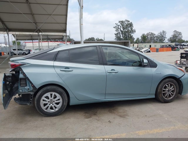Toyota Prius Two 2016 JTDKBRFU0G3513839 Image 13