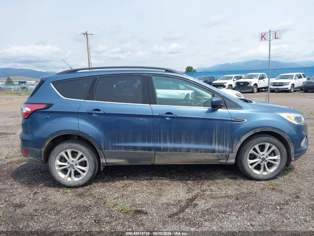 1FMCU9GD2JUC38761 Ford ESCAPE SE