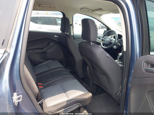 1FMCU9GD2JUC38761 Ford ESCAPE SE
