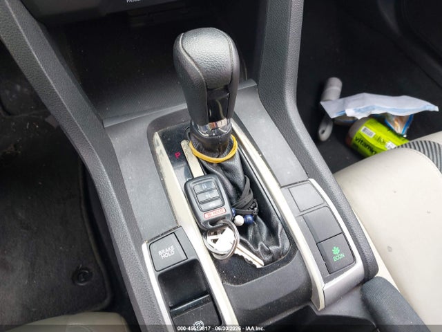 Honda Civic Lx 2018 2HGFC2F54JH555886 Image 11