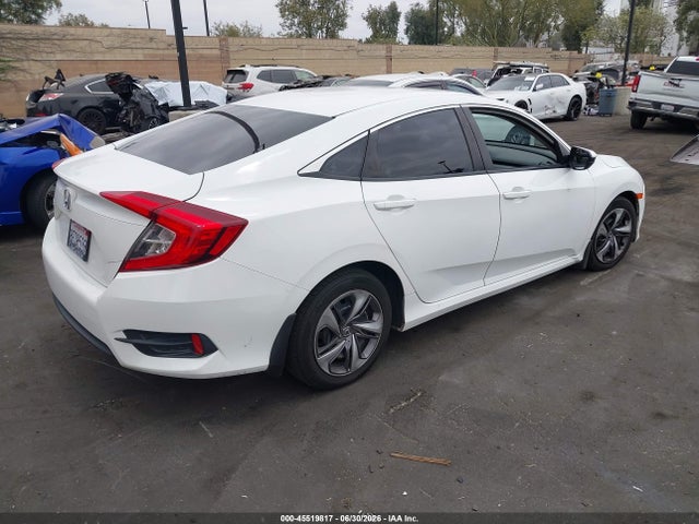 Honda Civic Lx 2018 2HGFC2F54JH555886 Image 4