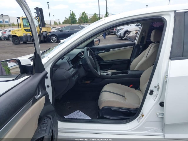 Honda Civic Lx 2018 2HGFC2F54JH555886 Image 5