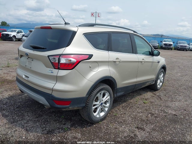 1FMCU9GD6JUC38763 Ford ESCAPE SE