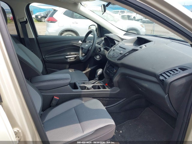1FMCU9GD6JUC38763 Ford ESCAPE SE