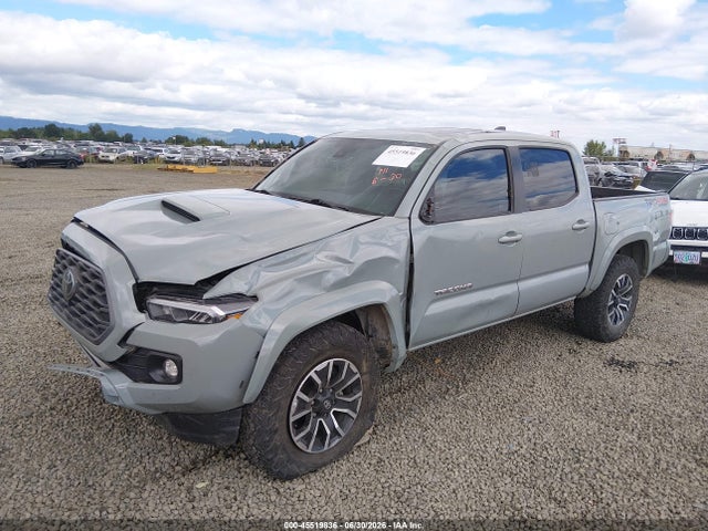 3TYCZ5AN6NT102132 Toyota Tacoma Trd Sport