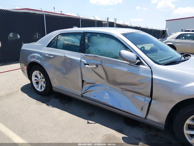 Продажа на аукционе авто 2015 Chrysler 300 Limited, vin: 2C3CCAAG5FH930491, номер лота: 45519857